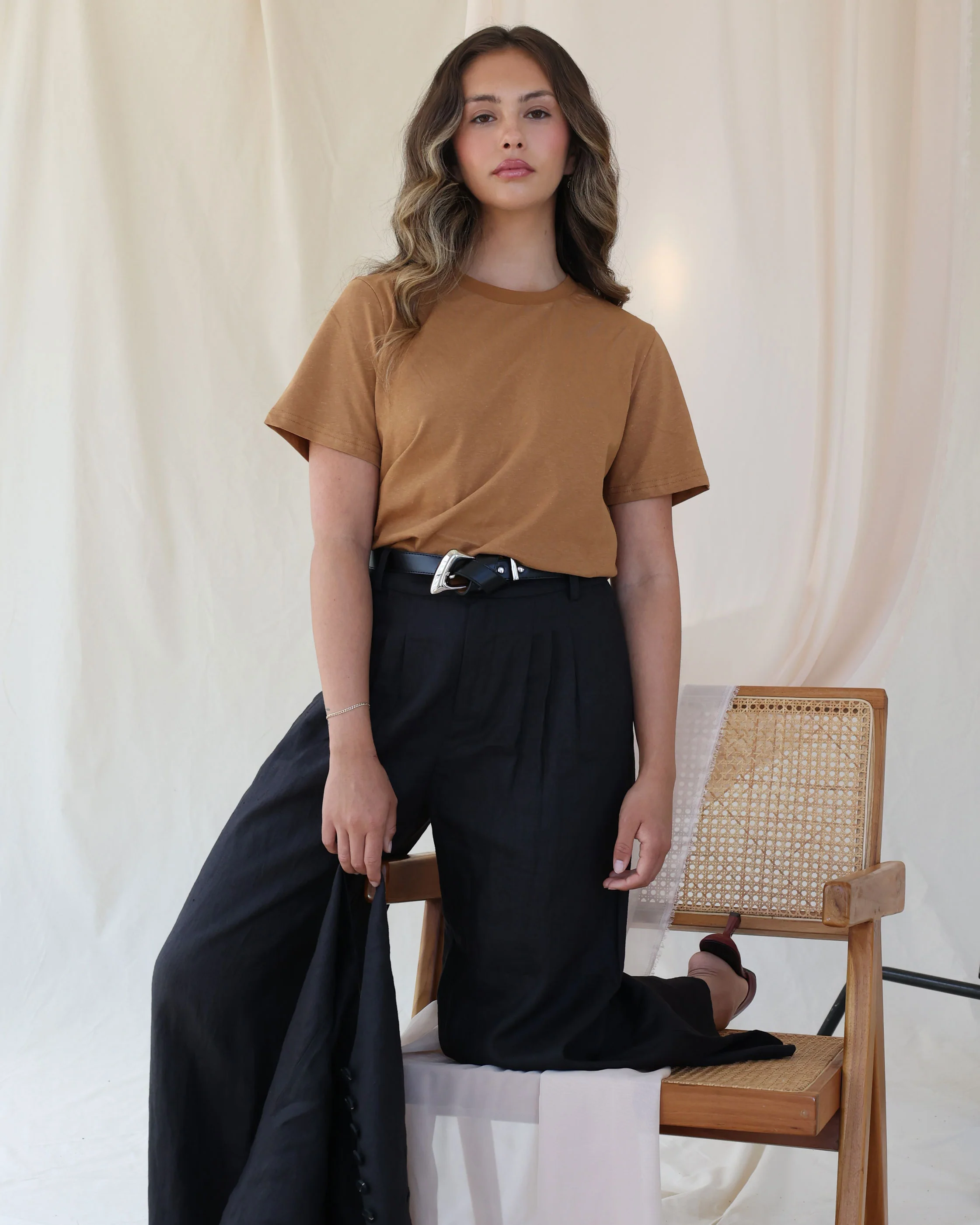 Juana Hemp Neutral T-Shirt - Image 2