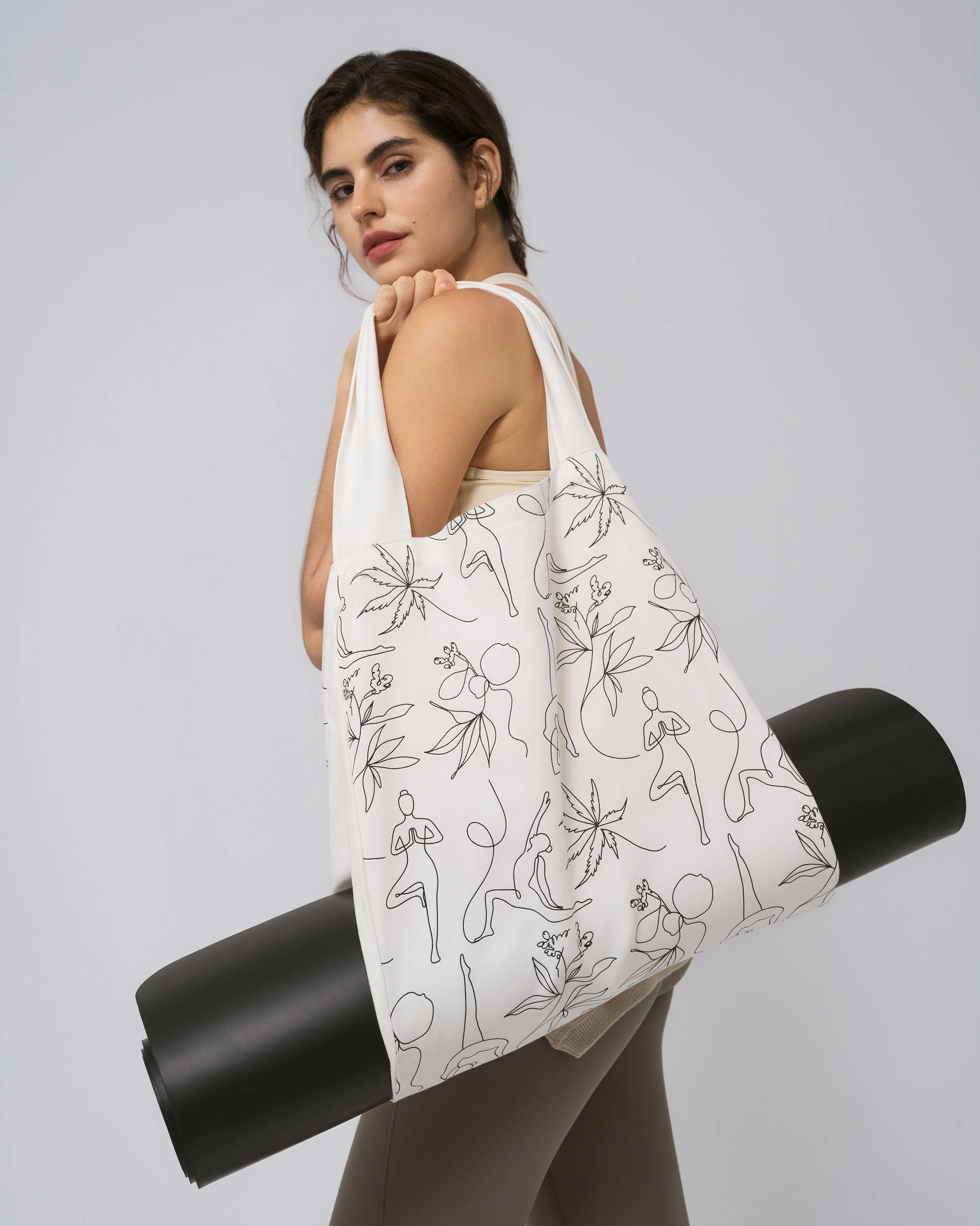 Juana Tencel Paper Yoga Mat Tote Bag - Image 4